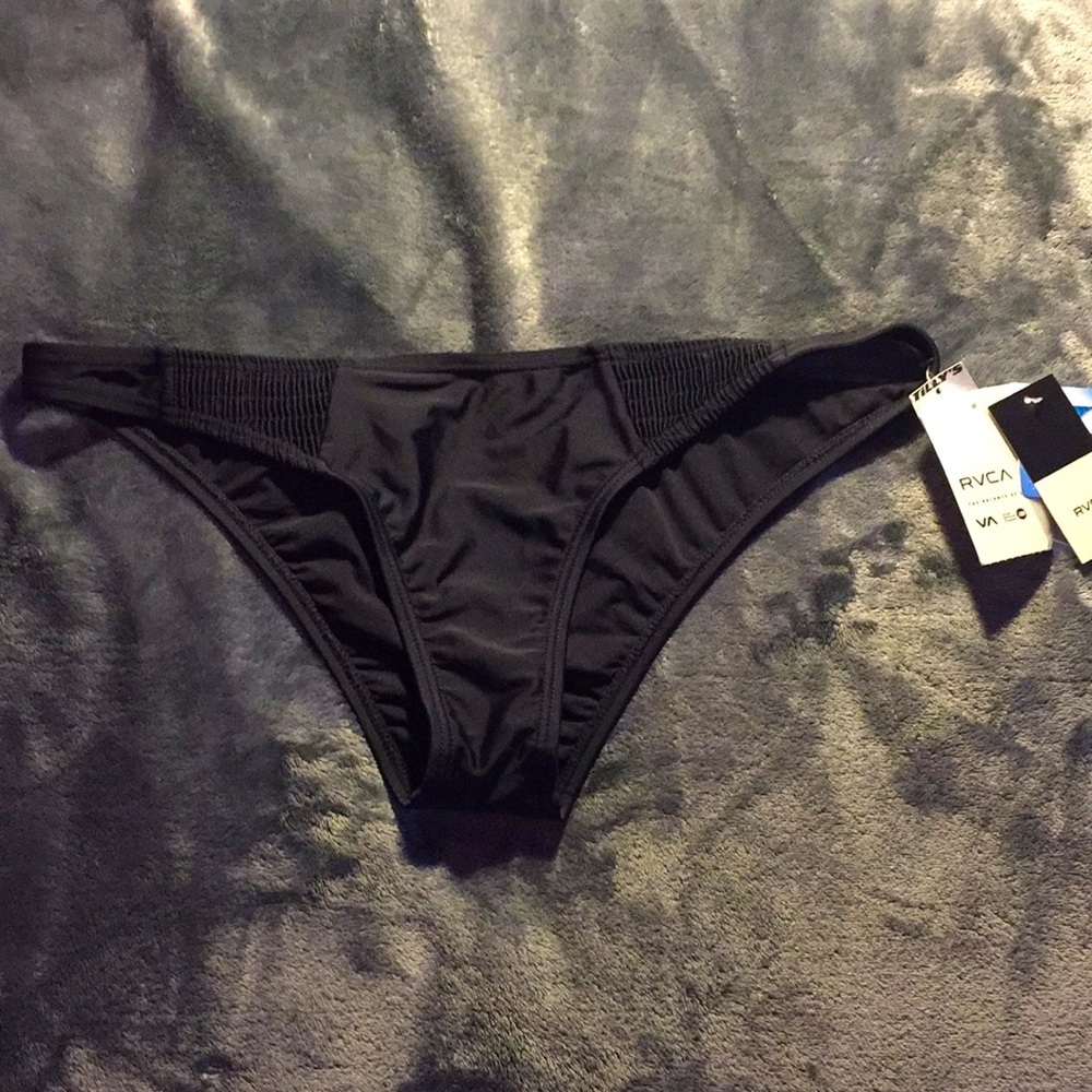 RVCA  black hipster bottoms